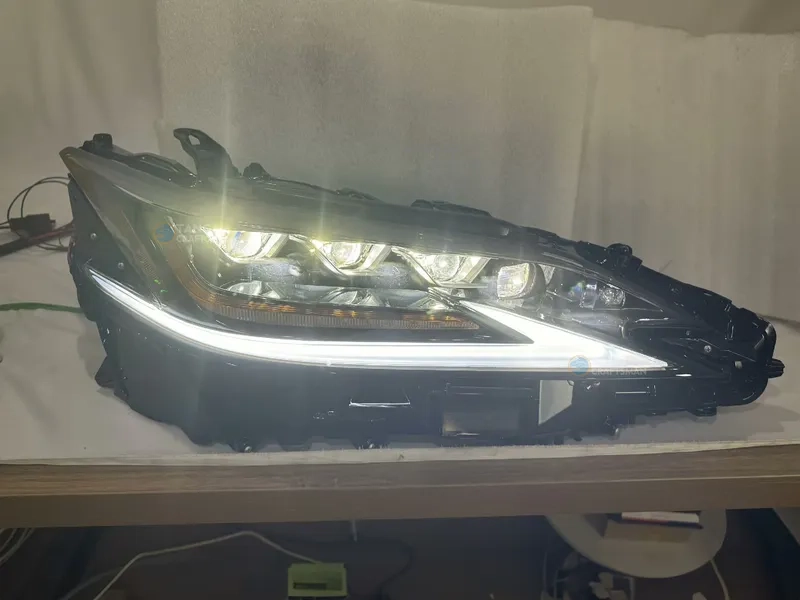 2018+ Lexus ES Headlight Assembly LED Matrix