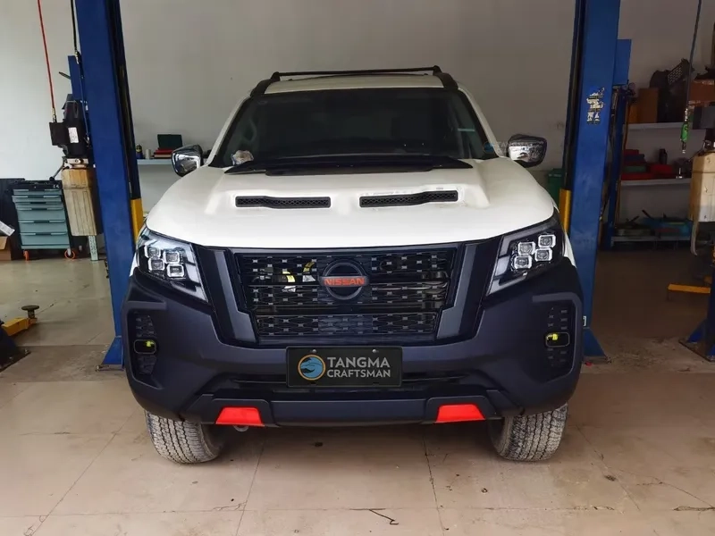 2014+ Navara NP300 Headlights LED Sequential