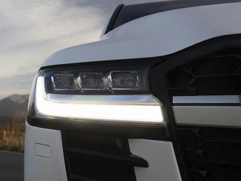 22+ Toyota Land Cruiser LC300 LED Headlight Upgrade Kit