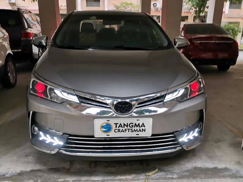 2017+ Toyota Corolla Headlight Assembly LED DRL Lens