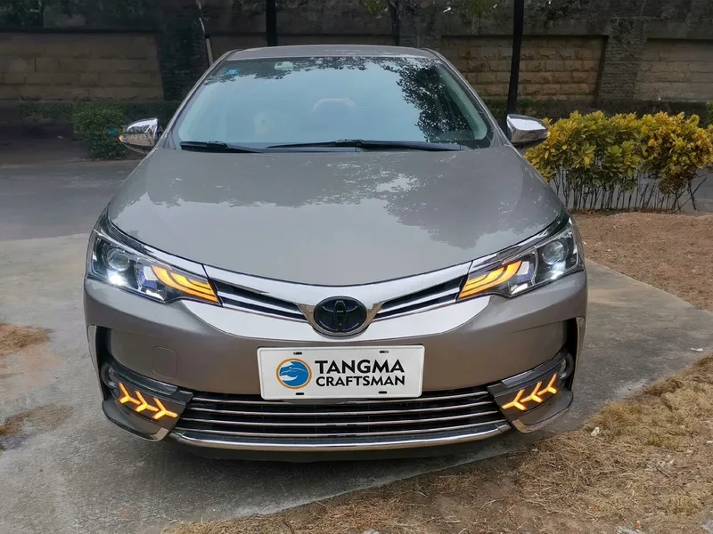 2017+ Toyota Corolla Headlight Assembly LED DRL Lens