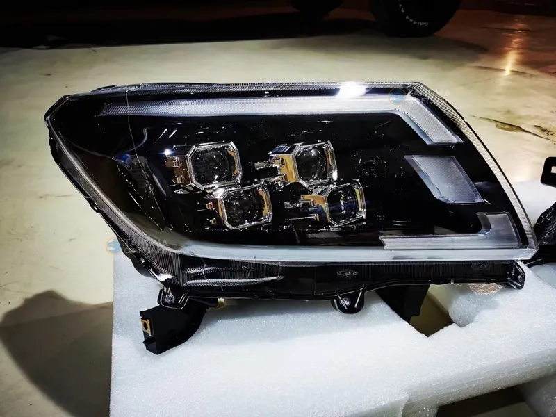 2014+ Nissan Navara NP300 LED Headlights DRL Sequential