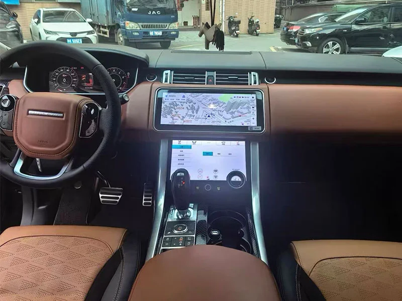 Land Rover screen upgrade Range Rover Vogue, Sport & Evoque Upper/Lower Touchscreens with CarPlay & 360° Camera